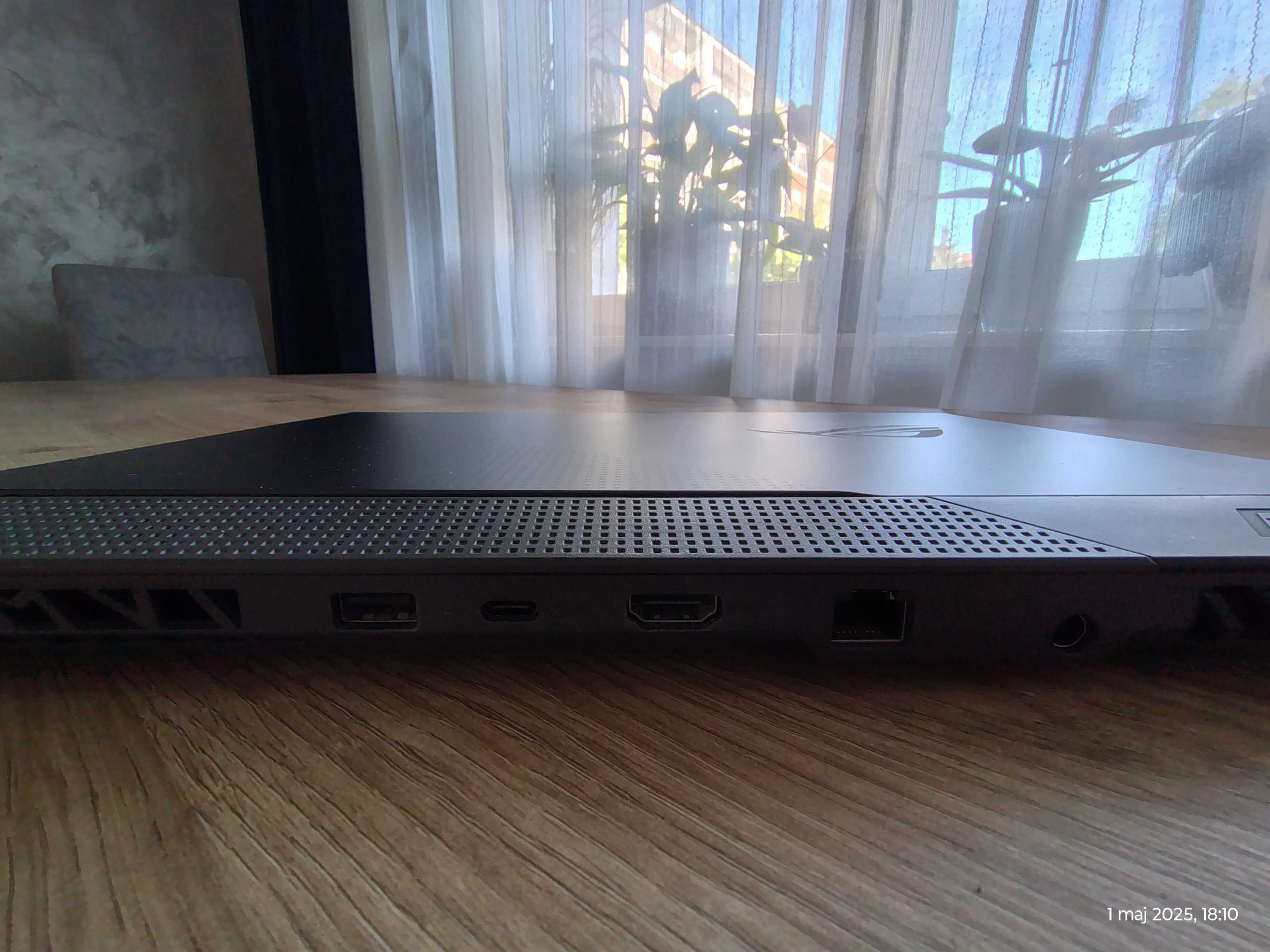 Laptop ROG Strix G15