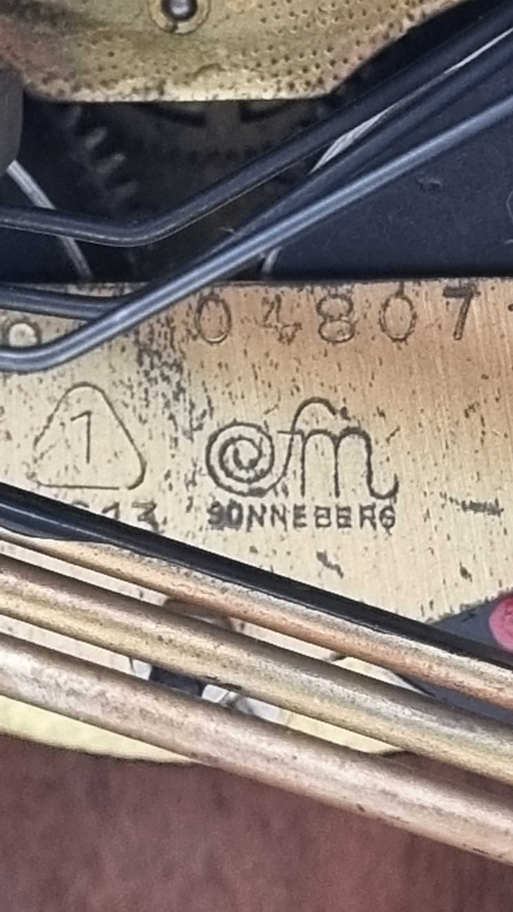 Zegar kominkowy Sonneberg 11/2613 Lata 60 Veb Feinmechanik