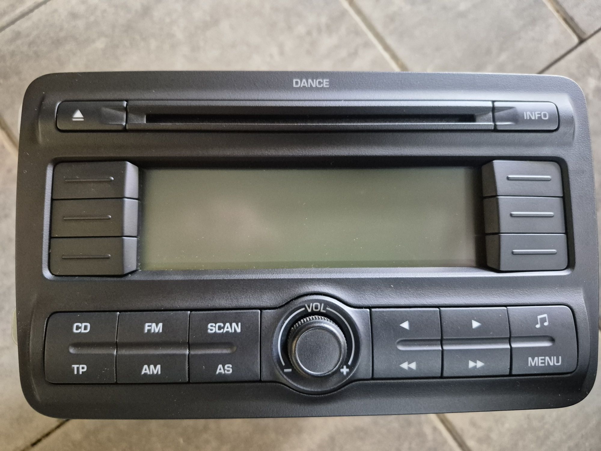 Radio Dance Skoda Fabia II uszkodzone