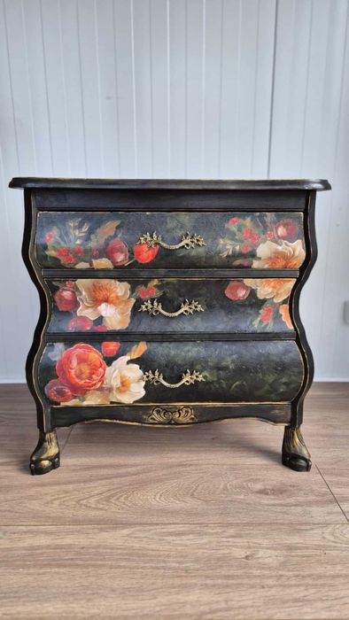 Komoda drewniana, ręcznie malowana z decupage