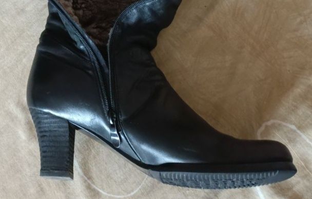 Шкіряні зимові сапожки 39 р. повномірні