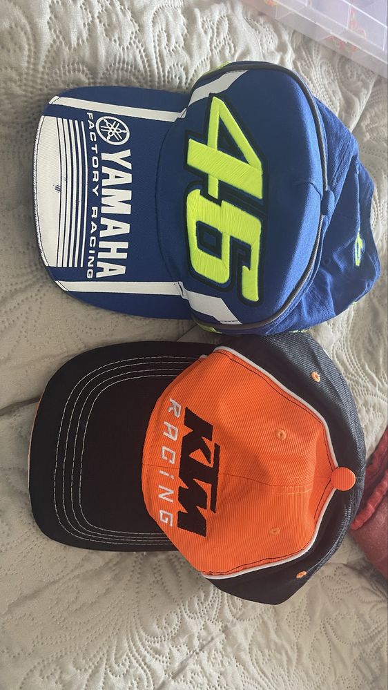 Bonés KTM + Yamaha