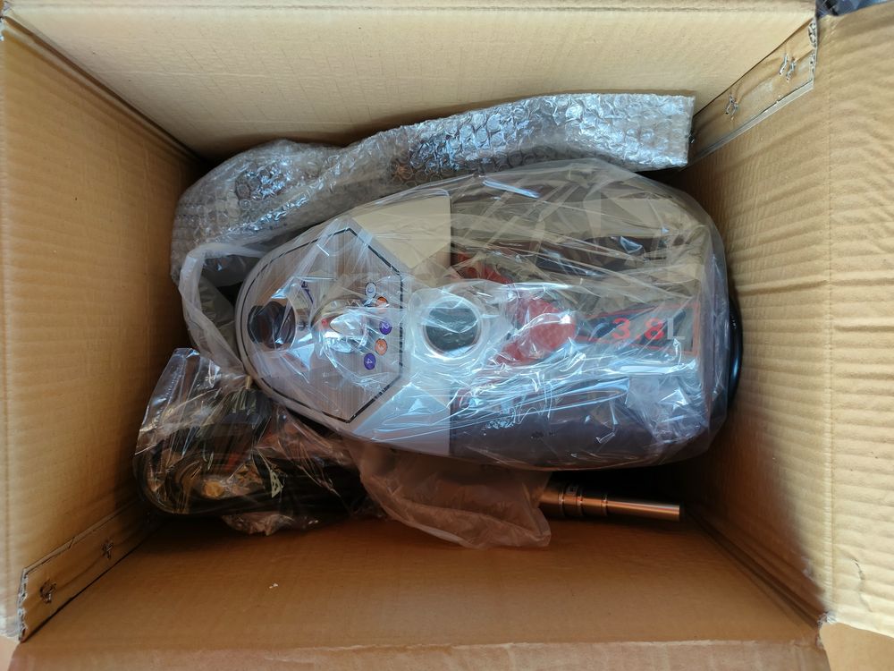 Продам професійний відпарювач для одягу isteamer is704.