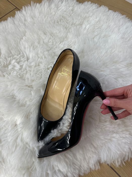Оригінальні туфлі Christian Louboutin