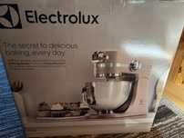 Robot kuchenny Electrolux EKM 5570  beżowy