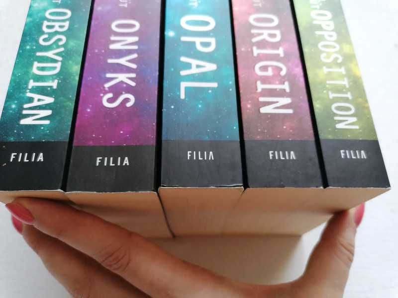 Lux 1-5 Jennifer Armentrout Obsydian, Onyks, Opal, Origin, Opposition