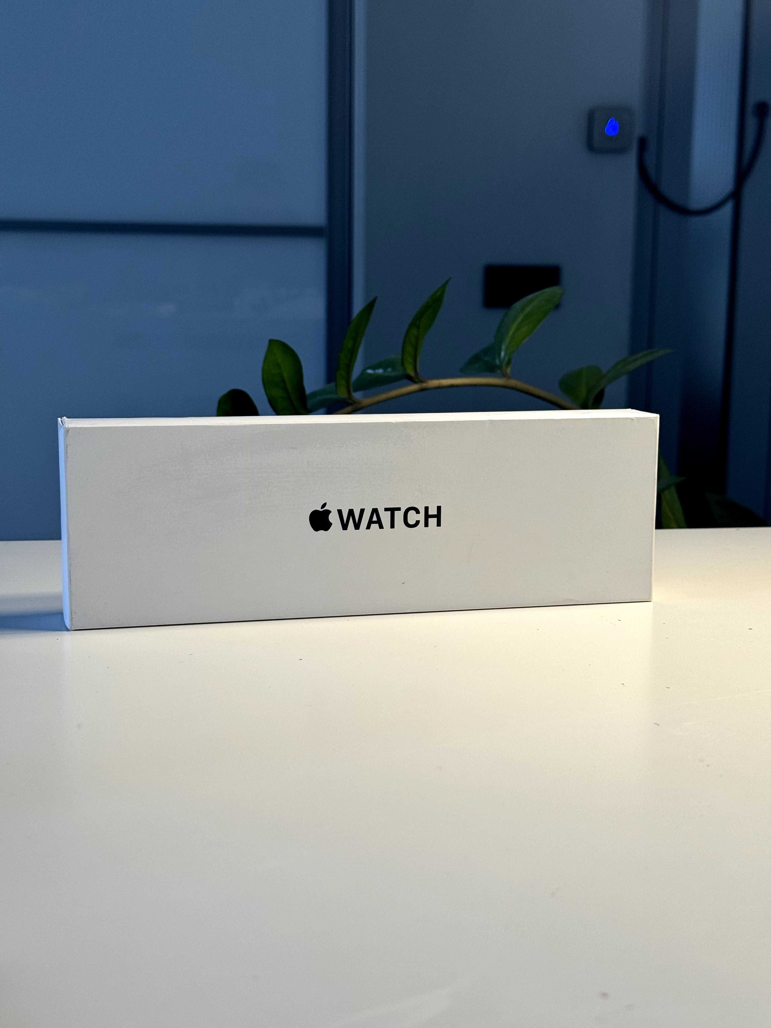 Оплата частинами! Apple Watch SE 2 40mm Silver  MRE13LL/A