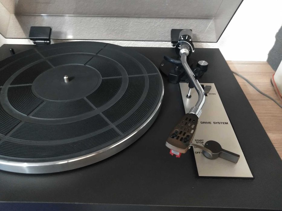 ITT HiFi 8010 програвач вінілу