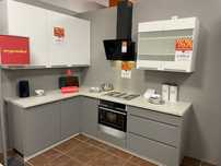 Kuchnia Ekspozycyjna Salon Black Red White w Lesznie