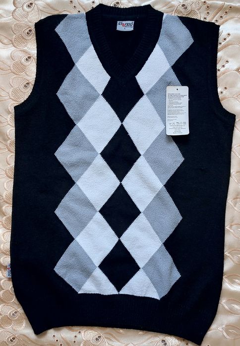 Стильна чоловіча жилетка