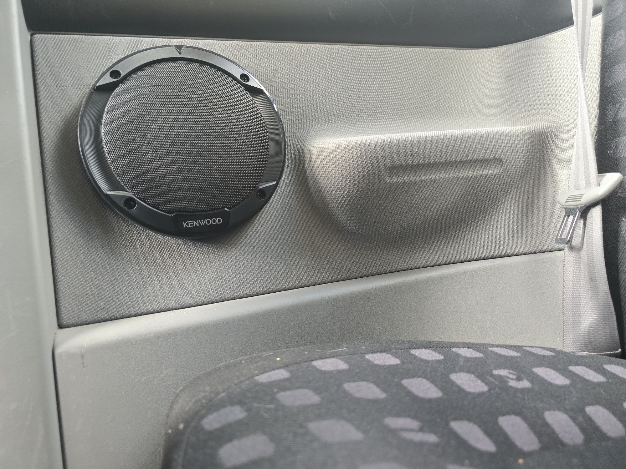 Volkswagen new beetle