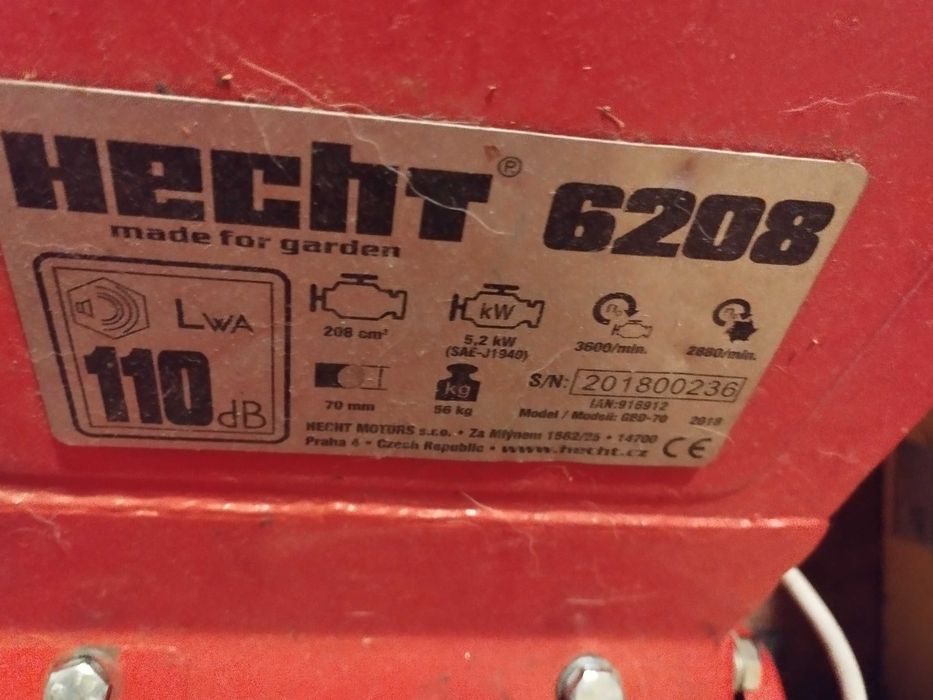 Hecht 6208 rozdrabniacz do gałęzi 7KM spalinowy