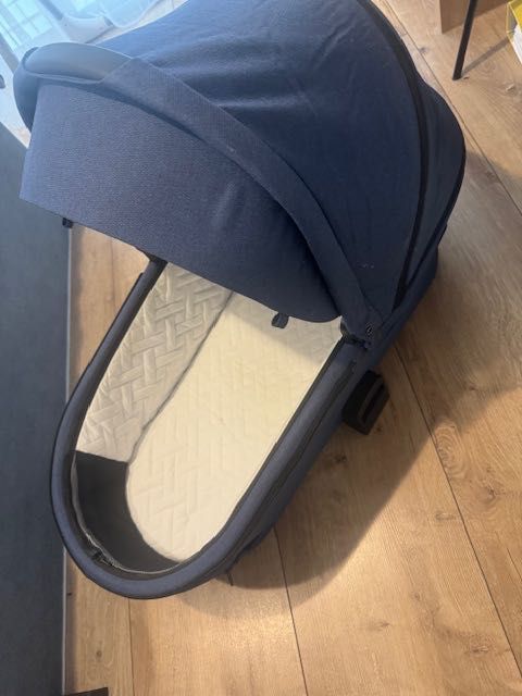 Wózek dziecięcy 2w1 - Muuvo 2.0 Quick