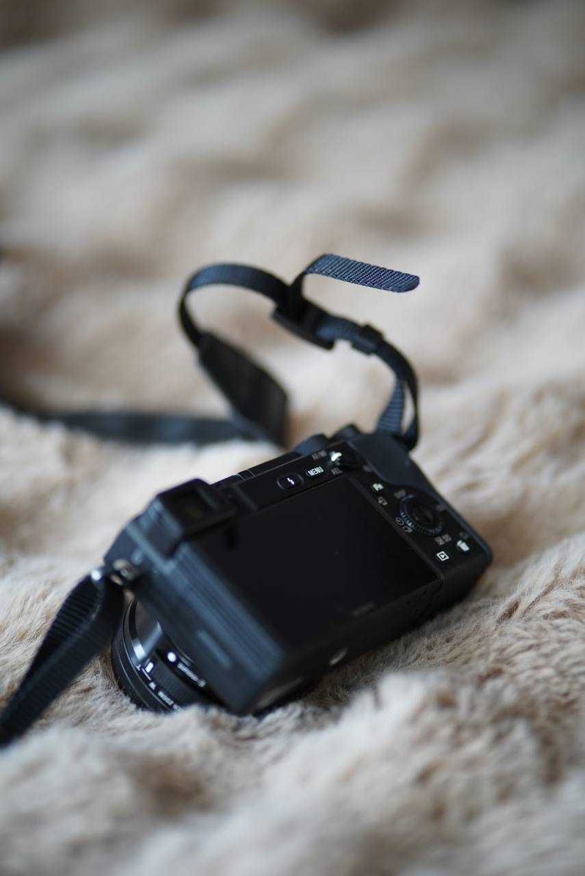 Sony Alpha A6400 kit (16-50mm) Black