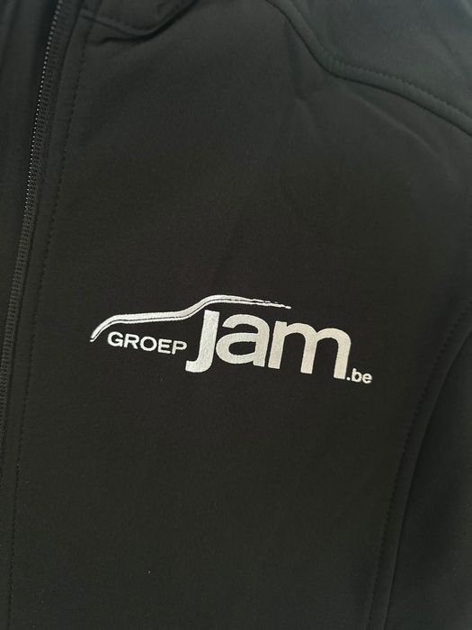 Куртка спортивна отеплена