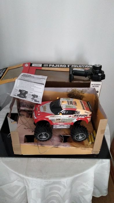 Carro telecomandado RC oficial Mitsubishi