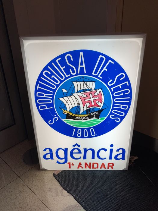 Reclame luminoso S. Portuguesa de Seguros