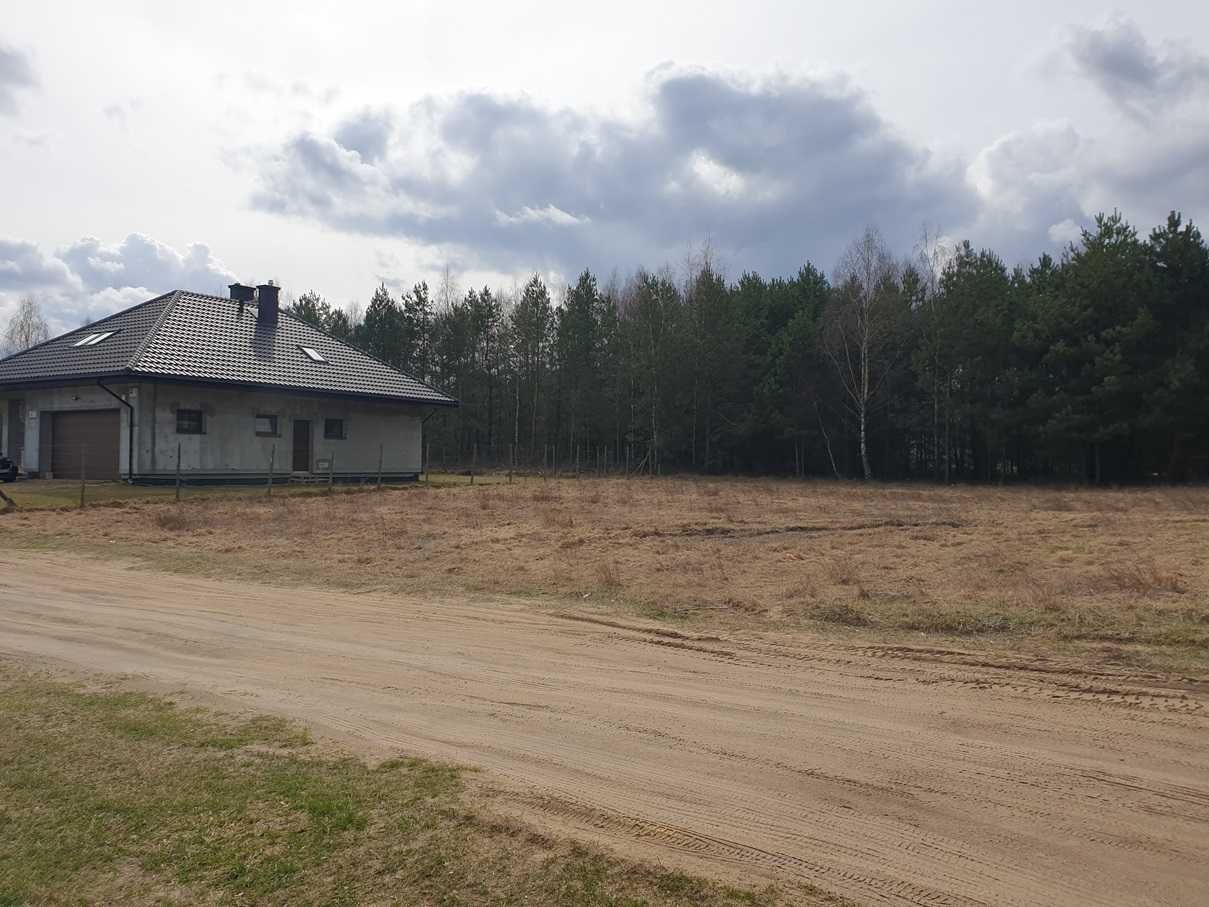 Sprzedam działkę budowlaną Ostrów Maz. ul Wiśniowa