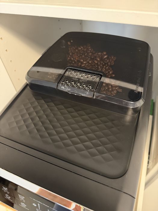 Ekspres do kawy Philips 2200 LatteGo Ep2235/40