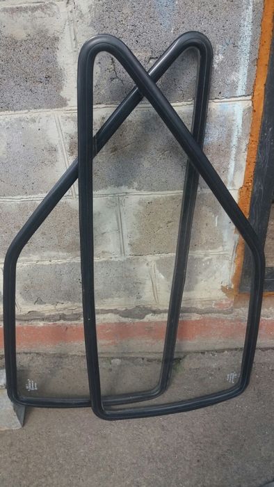 Скло на таврію (ціна вказана за 2 шт.)