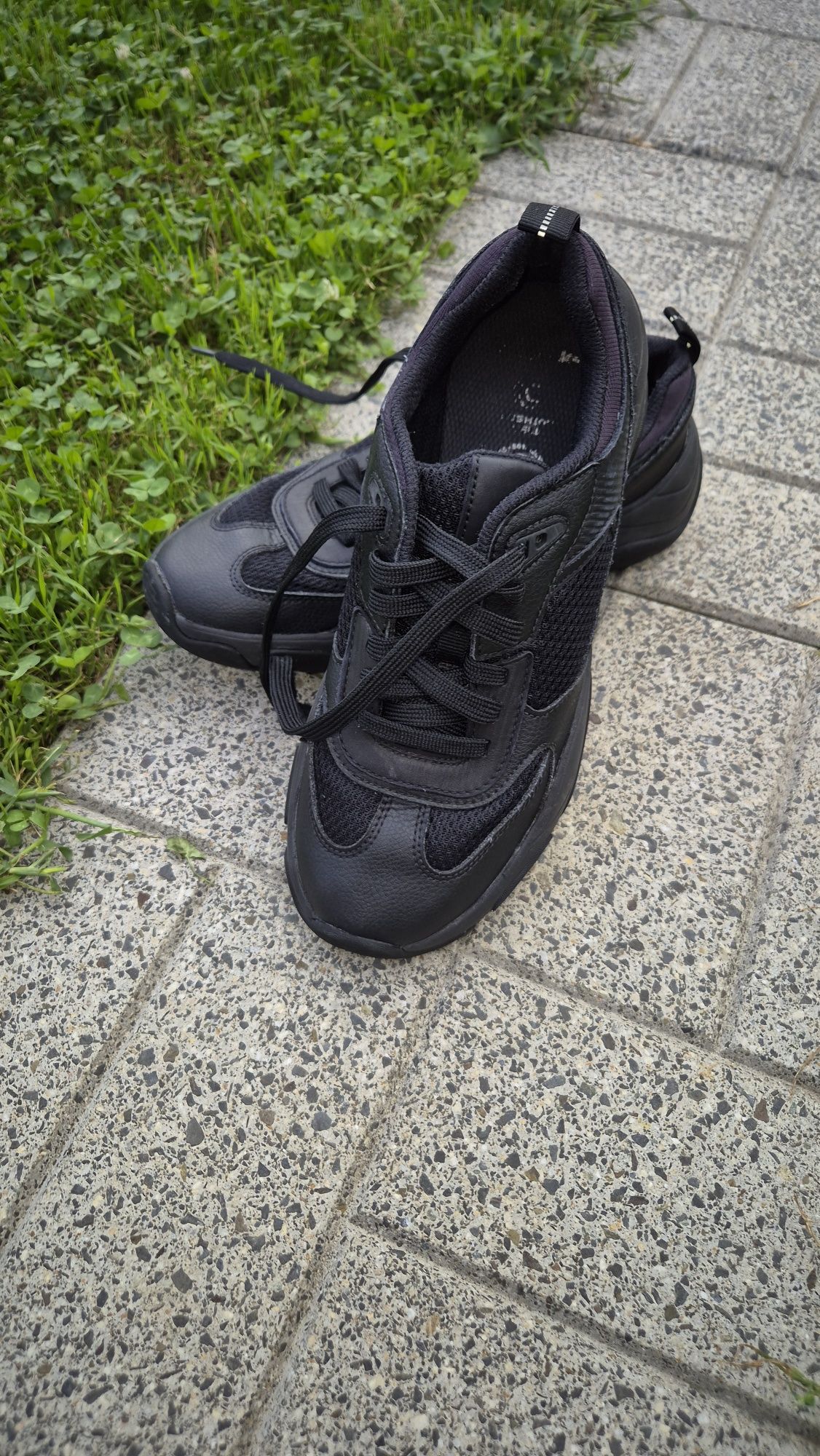 Кросівки Clarks 37 розмір