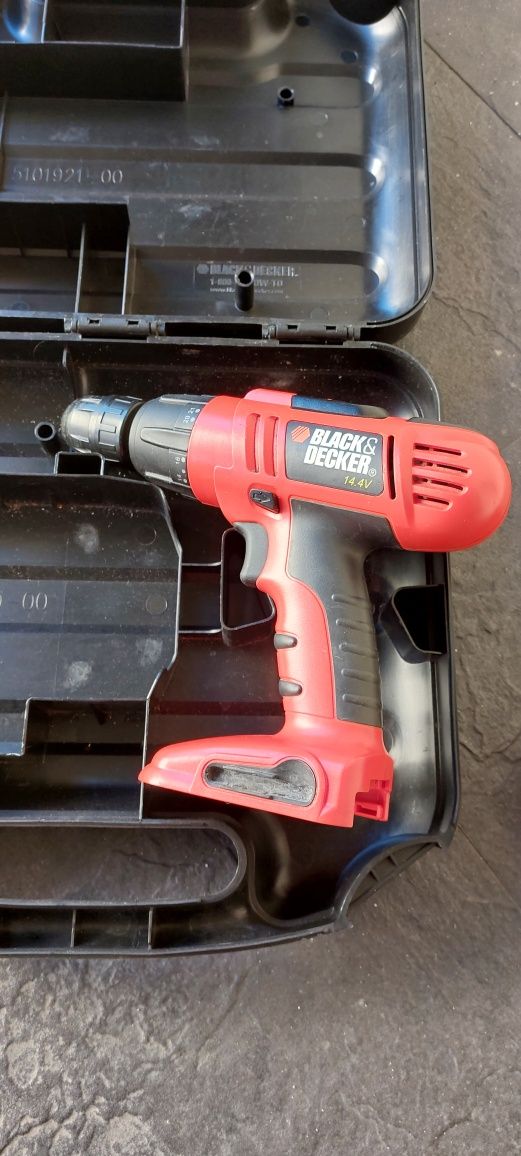 Aparafusadora Black & Decker