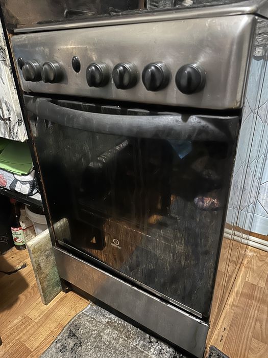 Газова плитка INDESIT нержавейка
