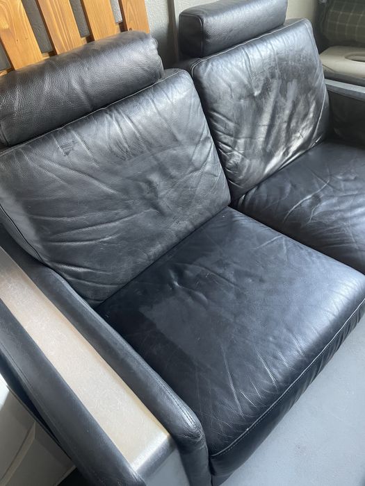 Komplet dwóch kanap ze skóry