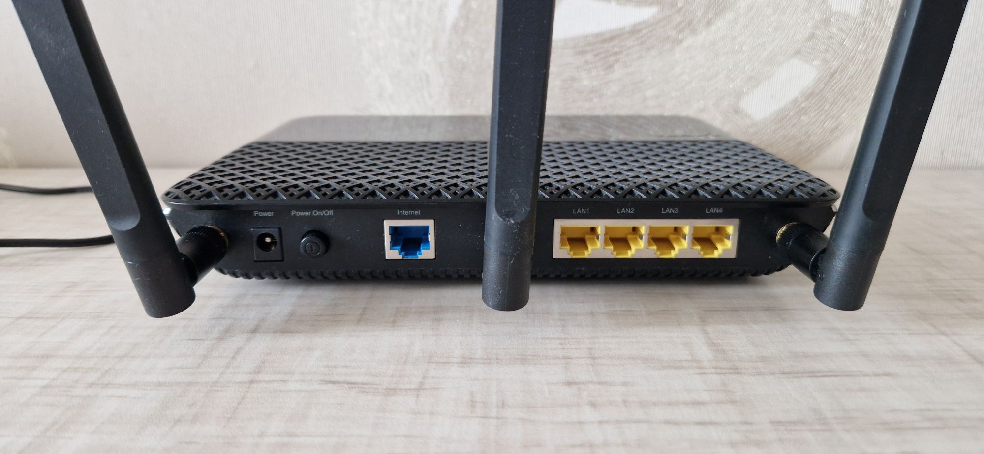 Продам роутер tp-link AC2300