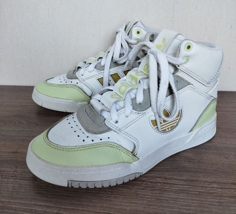 Високі шкіряні кросівки Adidas дівчинці підлітку розмір 37