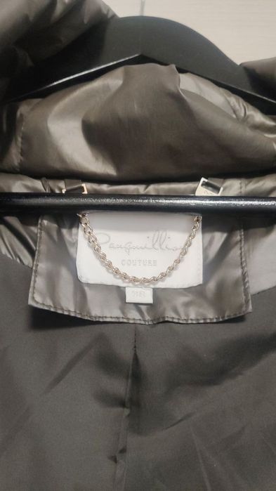 Жіночий зимовий пуховик