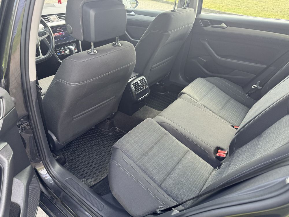 Wynajem VW Passat sedan/kombii Automat Wypożyczalnia Samochodów