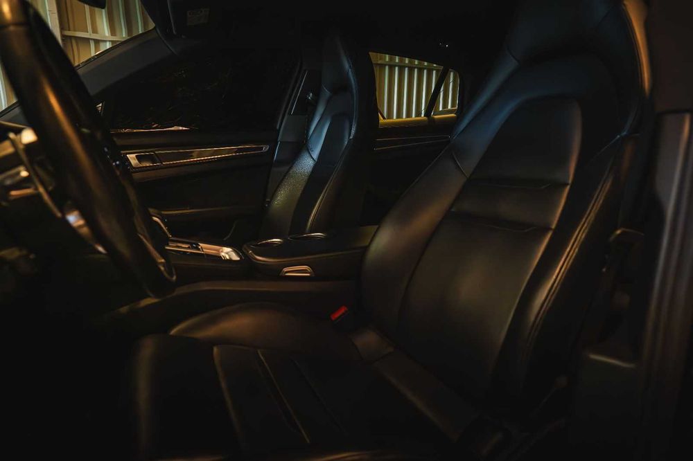 PORSCHE PANAMERA 4S POLIFT / 4.0TDI 421KM / czarne wnętrze / uszk.