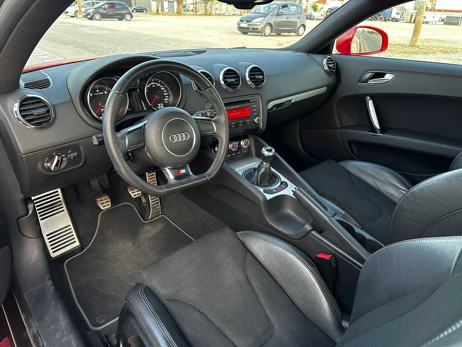 AUDI TT 1.8TFSI S-Line