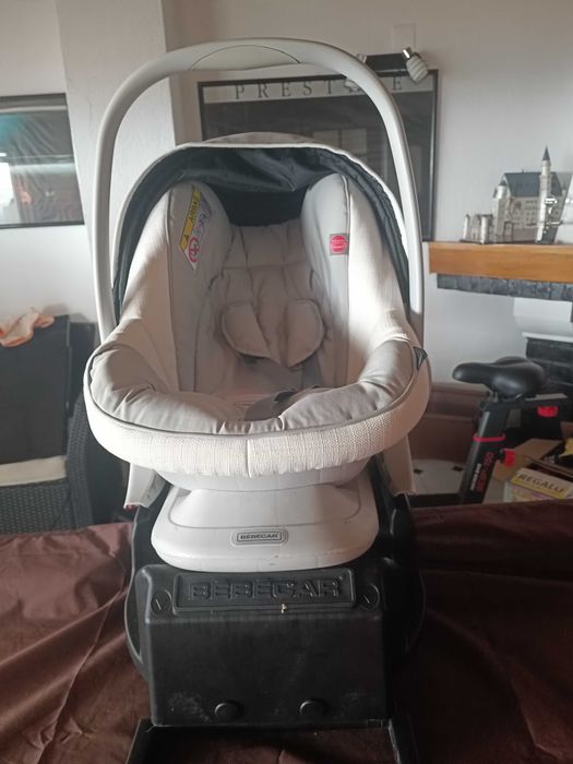 Babycoque/ovo Bébécar com Isofix