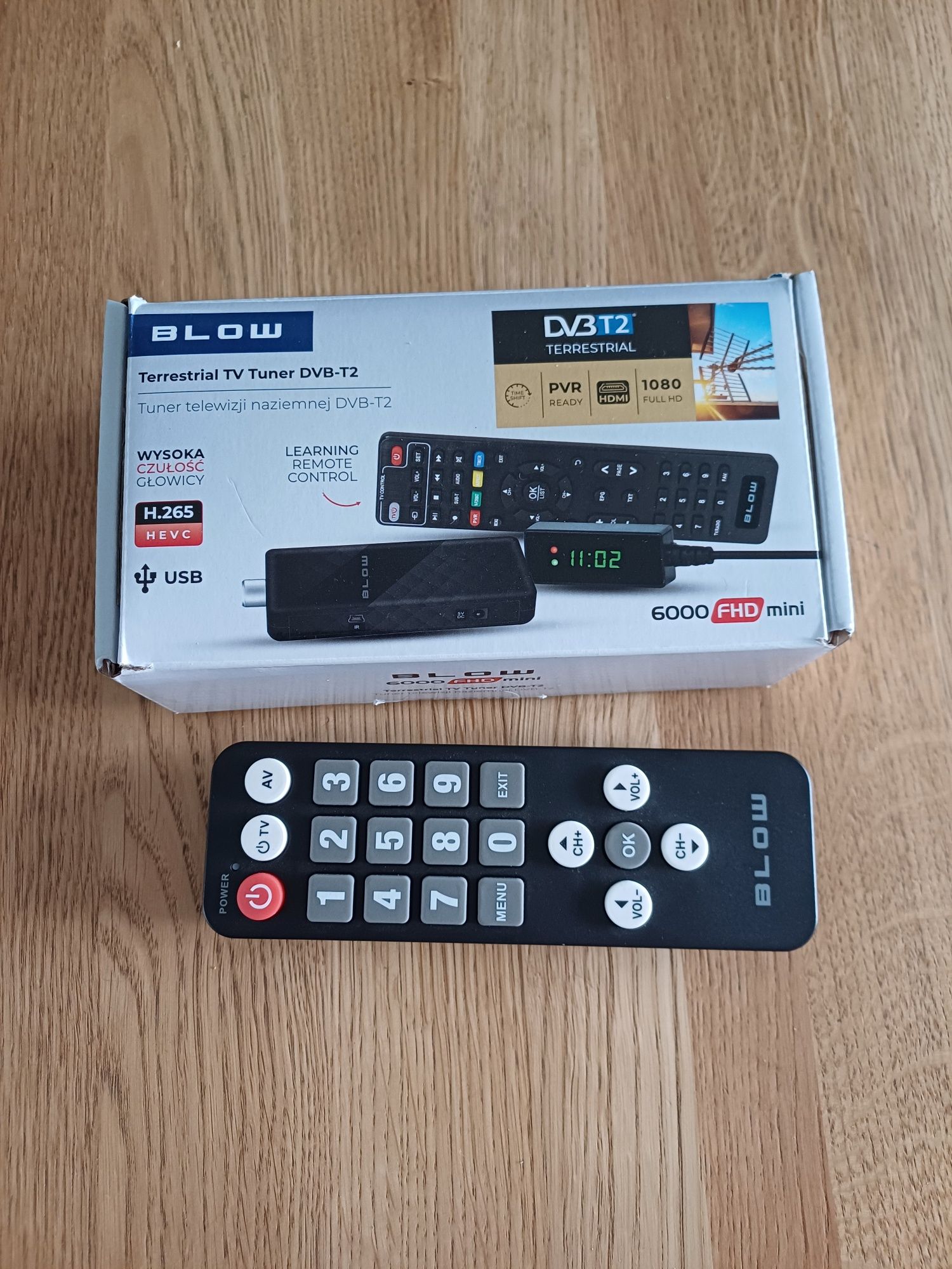 Dekoder tuner DVB-T2 Blow 6000FHD mini + Pilot z dużymi przyciskami