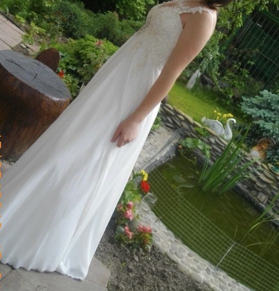 Сукня на весілля,випуск або якесь інше свято