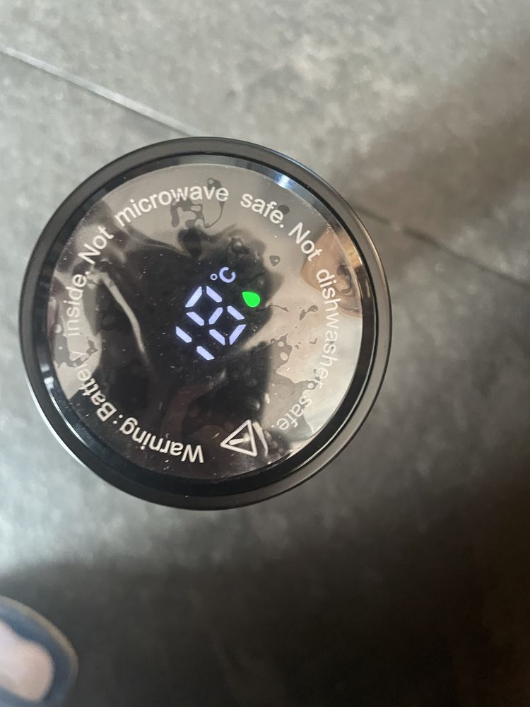 Termos kubek termiczny bidon  czarny mat 500 ml smart led