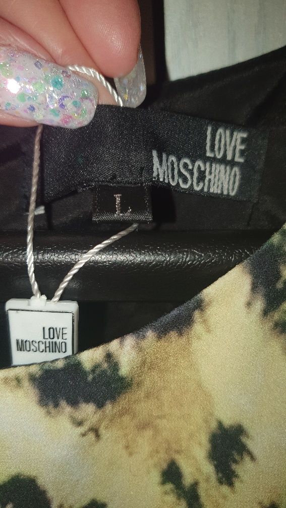 Плаття жіноче , нове Love Moschino