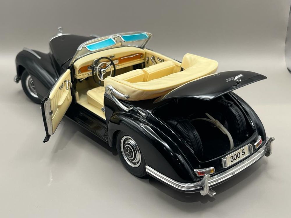 Model 1:18 Mercedes Benz 300 S