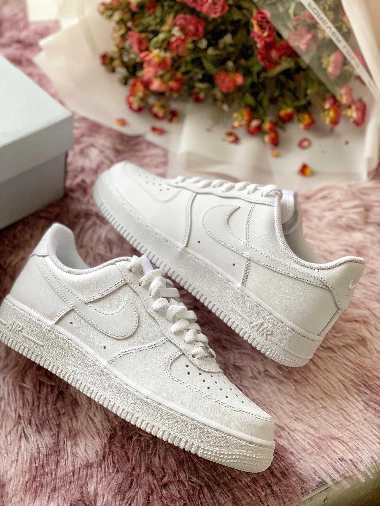 NikeAirForce1Low07White R.41