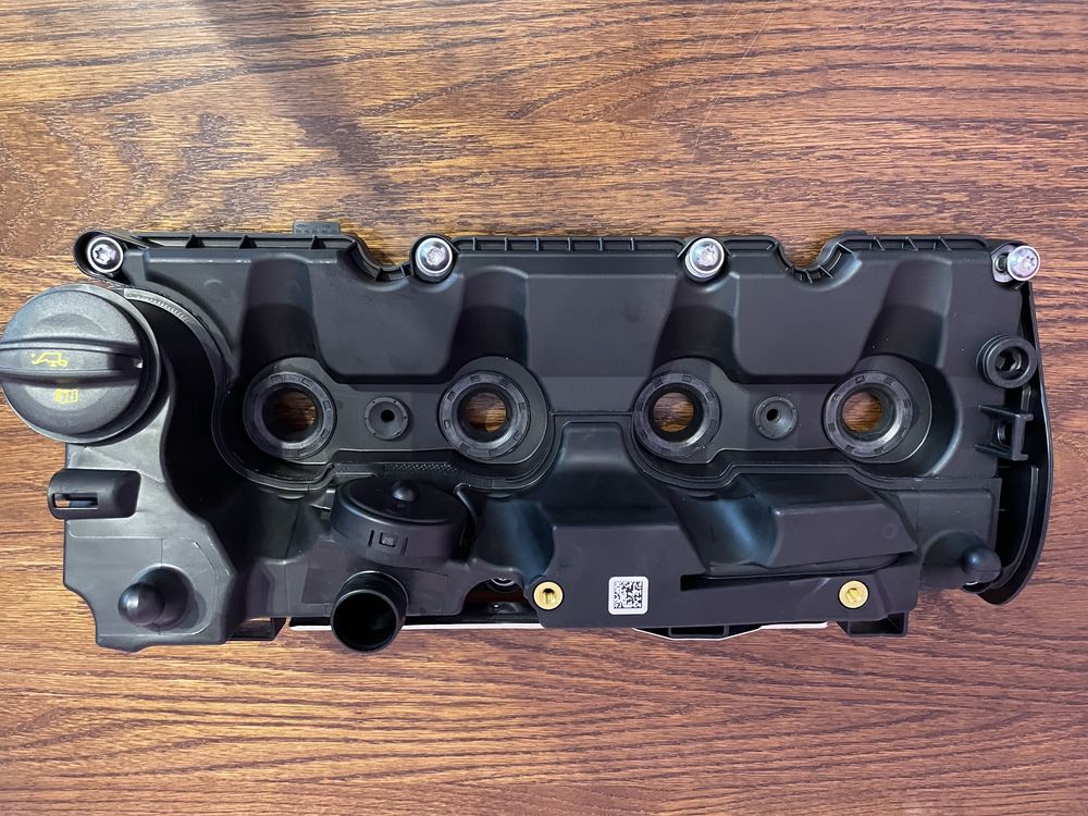 Клапанная крышка VAG оригинал 04L103469Q двигатель EA288 1,6/2,0 tdi