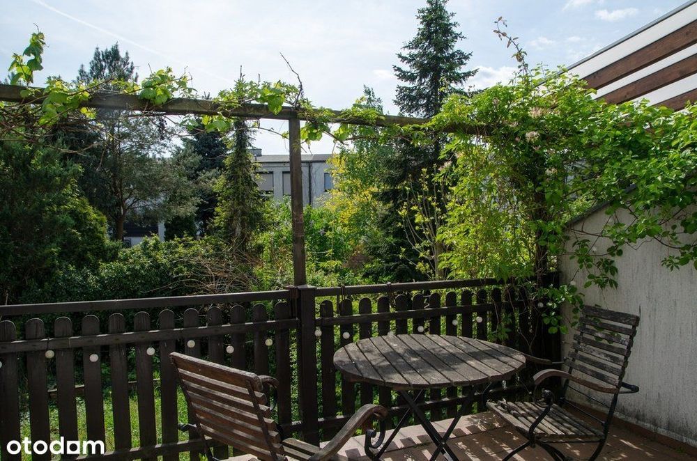 Segment z ogródkiem w atrakcyjnej lokalizacji