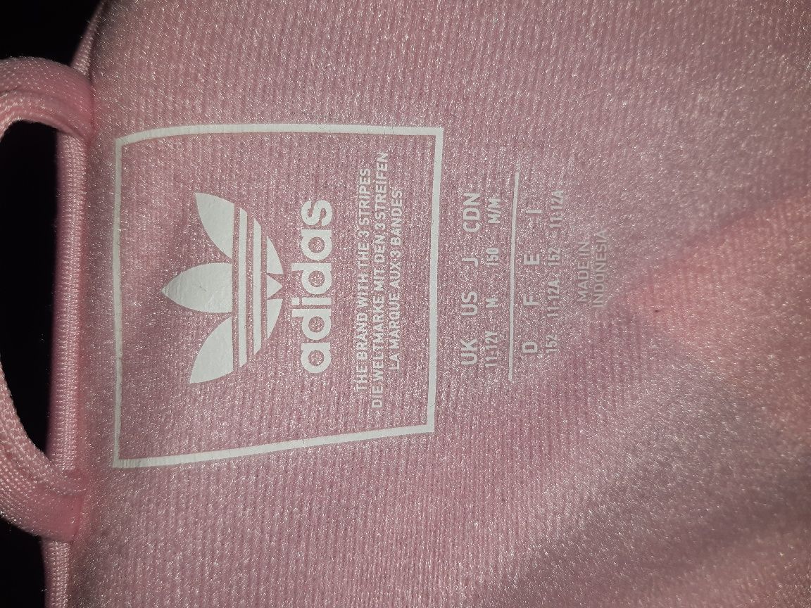 Продам Оригинал Фирма Adidas детский костюм.