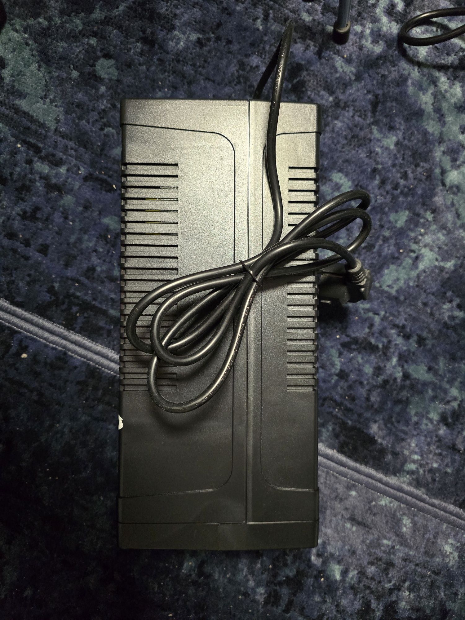 UPS - 600VA/360W 7AH