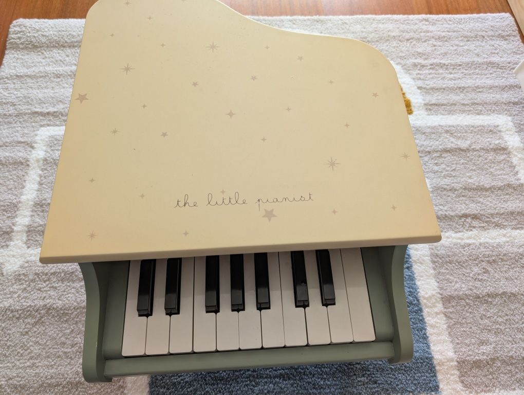 Mini piano Zara Home  para criança como novoo