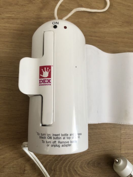 Підігрівач для пляшечок для машини