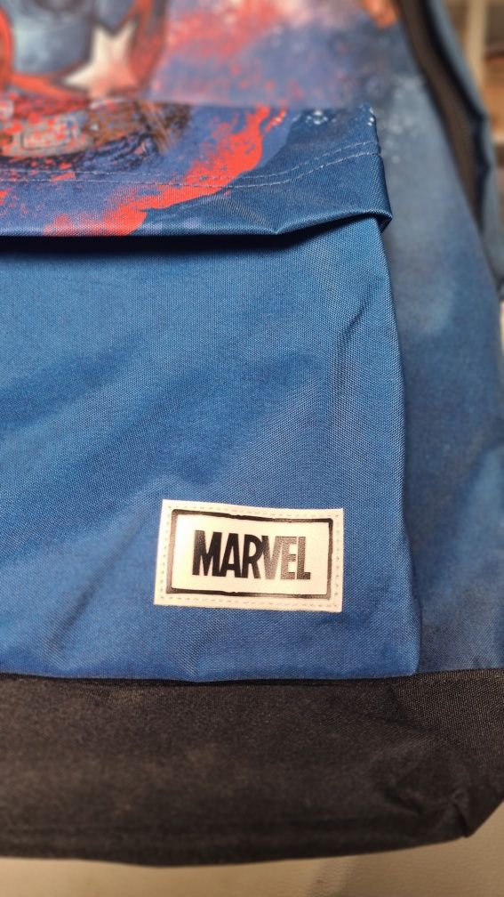 Mochila + Estojo MARVEL Capitão América