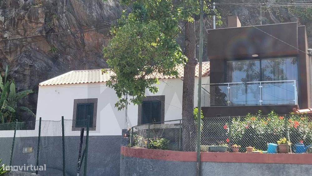 Moradia T2 Renovada no Funchal – São Pedro | Excelente Investimento