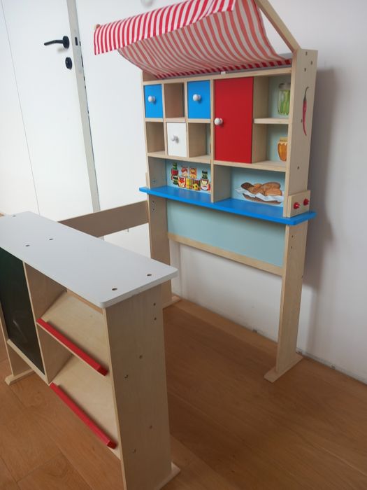 Zabawkowy drewaniany sklep/stragan Playtive